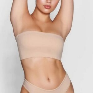 Skims Fits Everybody Bra Bandeau Wireless Strapless Bra Mica Tan Small NWT